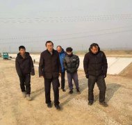 元旦期間，公司黨總支書記、總經理李令安同志來到陽谷縣引黃灌區農業節水工程和位山灌區續建配套節水改造工程施工一線，看望并慰問元旦期間日以繼夜地堅守在工地的施工人員，