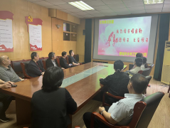 為了營造感恩母親、關愛母親、回報母親的良好氛圍，弘揚中華民族優秀傳統文化，在母親節到來之際，聊城市水利工程總公司開展了 我為母親唱首歌活動。 活動現場，大家圍坐一團